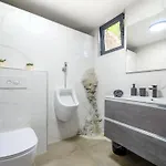Villa Luxury Yara With Private Heated Pool Near Split