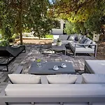 Villa Luxury Yara With Private Heated Pool Near Split *