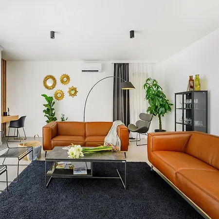 Villa Luxury Yara - Private Heated Pool, Split Kaštela