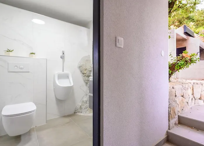 Luxury Yara - Private Heated Pool, Split * Kaštela