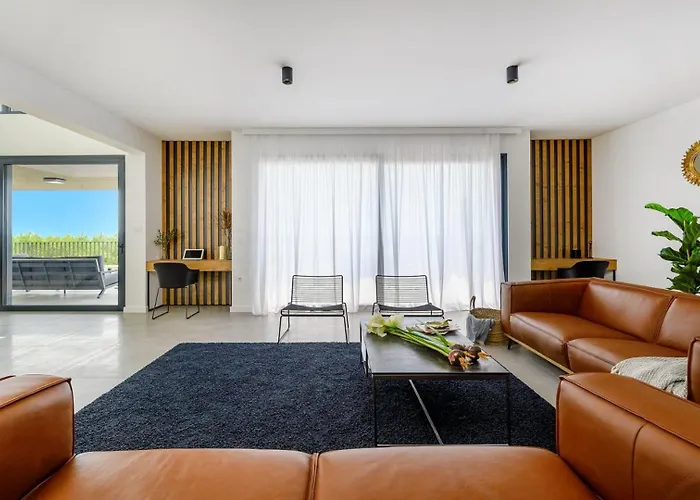 Villa Luxury Yara - Private Heated Pool, Split