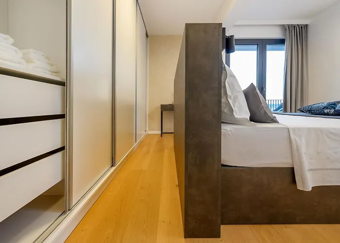 Luxury Yara - Private Heated Pool, Split *