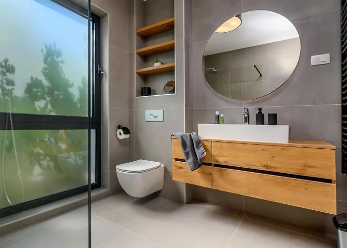 Luxury Yara - Private Heated Pool, Split Villa Kaštela