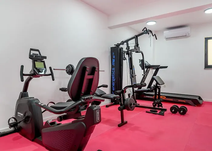 Luxury Yara - Private Heated Pool, Split Kaštela