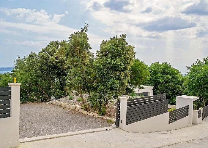 Luxury Yara - Private Heated Pool, Split * Kaštela