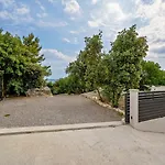 Luxury Yara With Private Heated Pool Near Split Kaštela