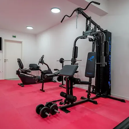 Villa Luxury Yara With Private Heated Pool Near Split