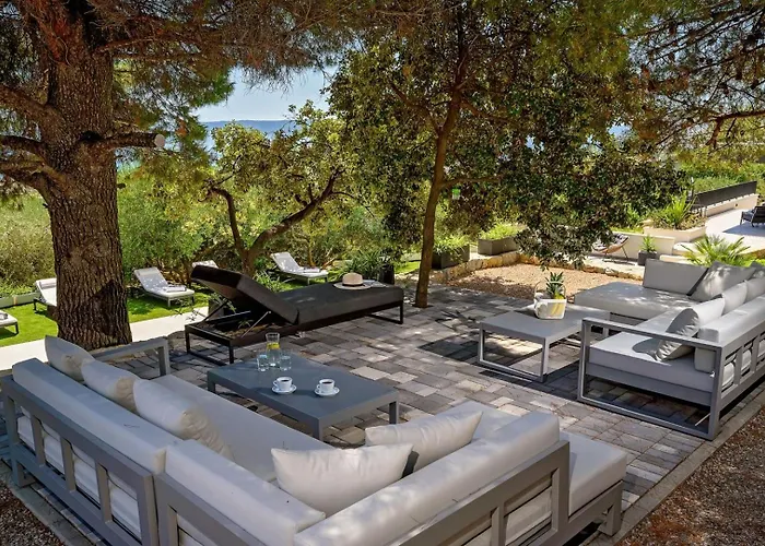 Luxury Yara - Private Heated Pool, Split * Kaštela